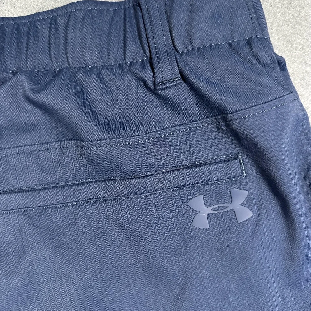 Under Armour Shorts Mens 32 Blue Solid Elastic Waist 9 Inseam Golf Casual Flat